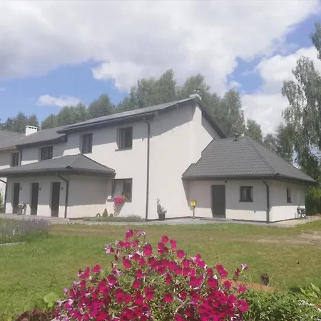 Lesne Apartment *
